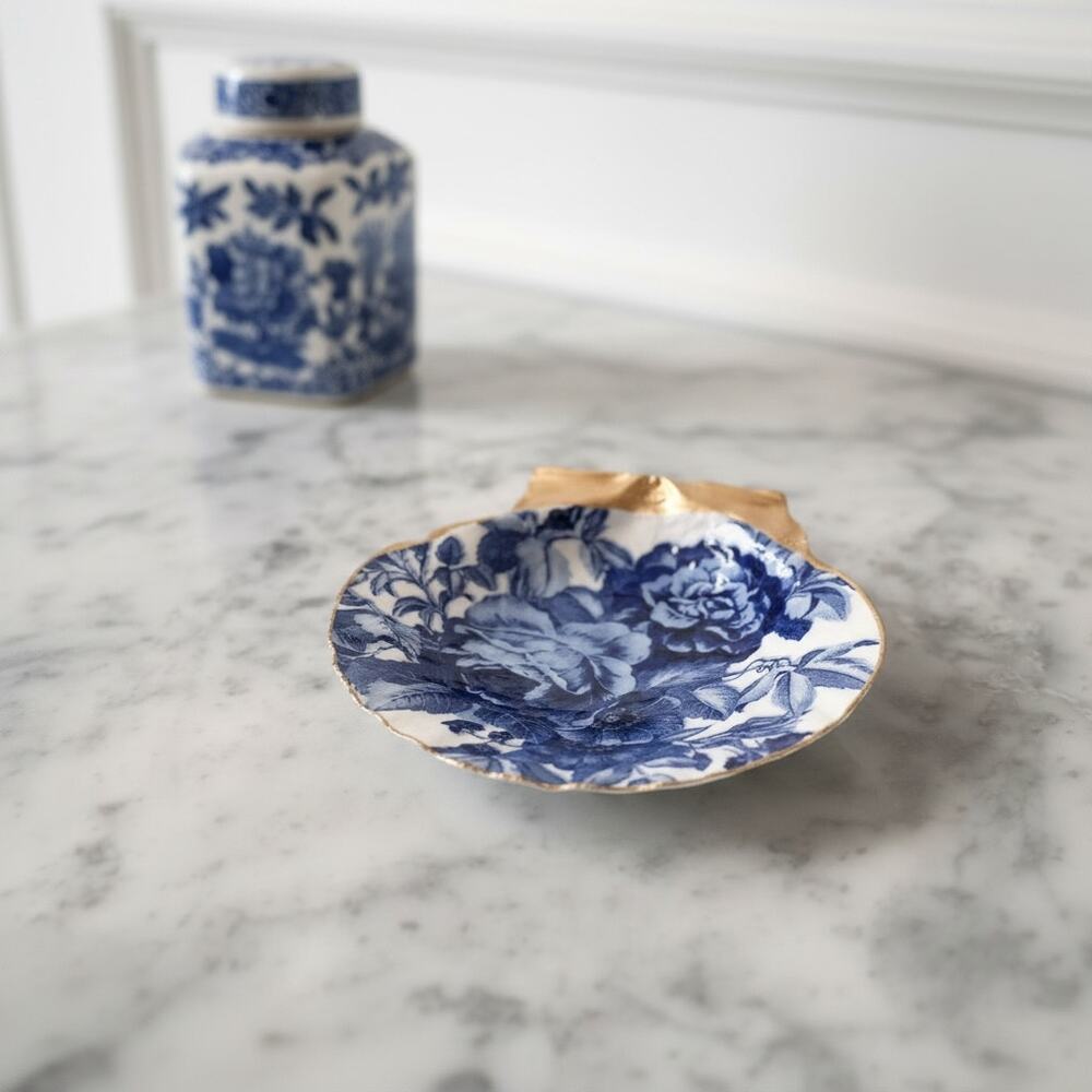 Blue White Chinoiserie Trinket Dish, Scallop Shell Ring Dish for Her